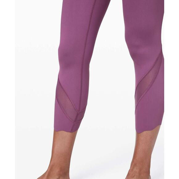 Lululemon Wunder Under Crop II *Roll Down Scallop Full-On Luxtreme 24" - Picture 3 of 10